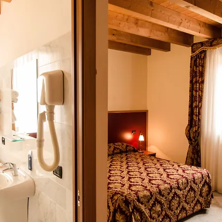 ホテル Hdomus ノガローレ・ロッカ